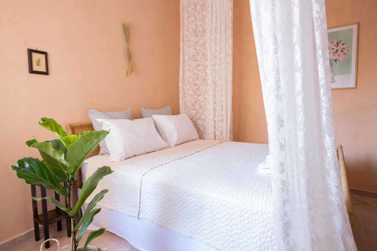Apartamento Mediterranean House - 12 Min From Acropolis! Atenas Exterior foto