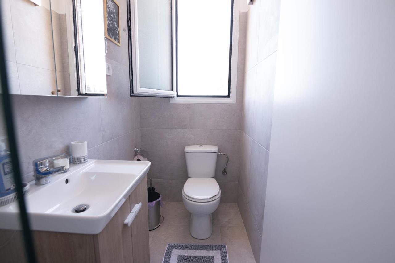 Apartamento Mediterranean House - 12 Min From Acropolis! Atenas Exterior foto